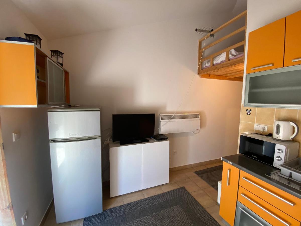 Apartmani Anita Стариград-Пакленица Экстерьер фото